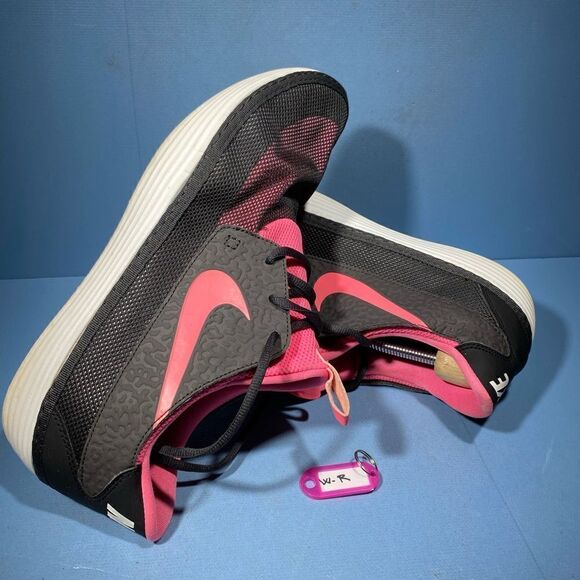 nike solarsoft tennis shoes